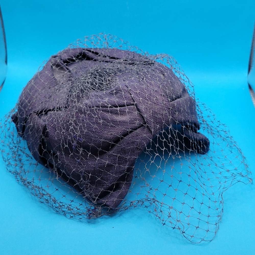 Vintage Navy Veil Clutch Hat